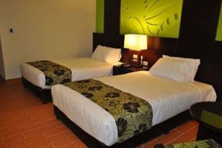Room 14 of 34
