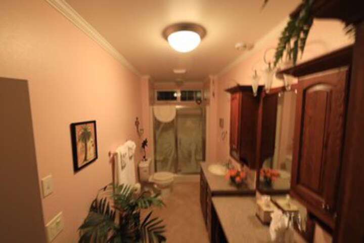 Room 9 of 68