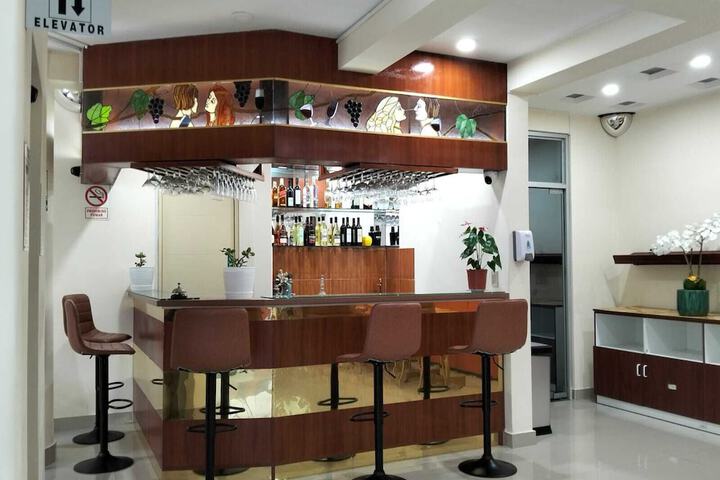 Lounge 234 of 284