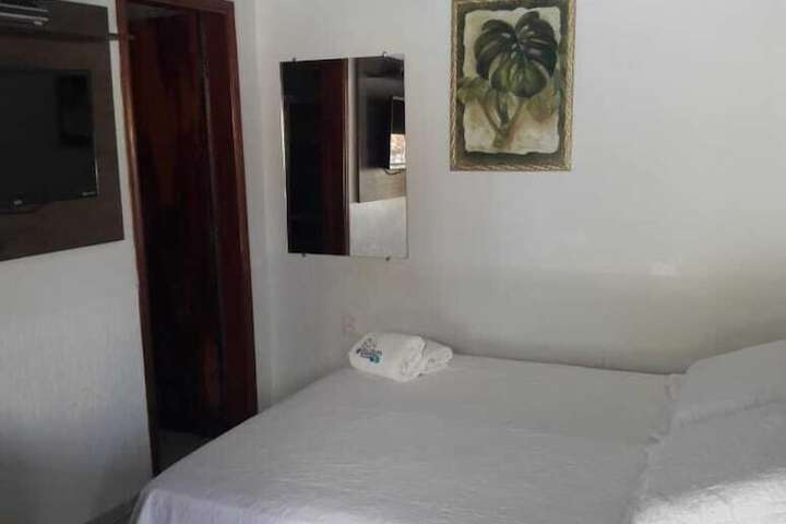 Room 8 of 40