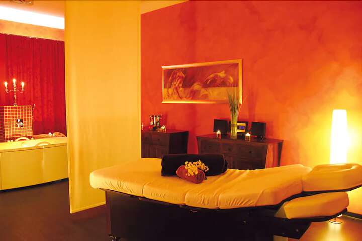 Room 23 of 42
