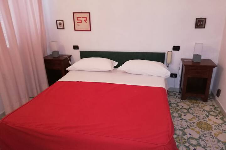 Room 15 of 48