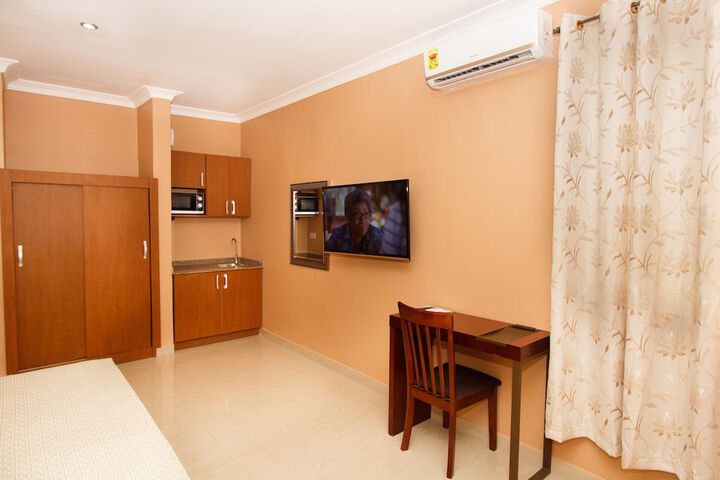 Room 27 of 44