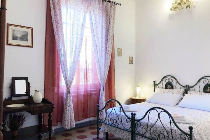 Room 7 of 50