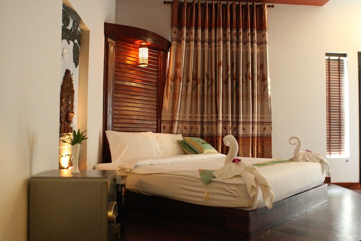 Room 14 of 83