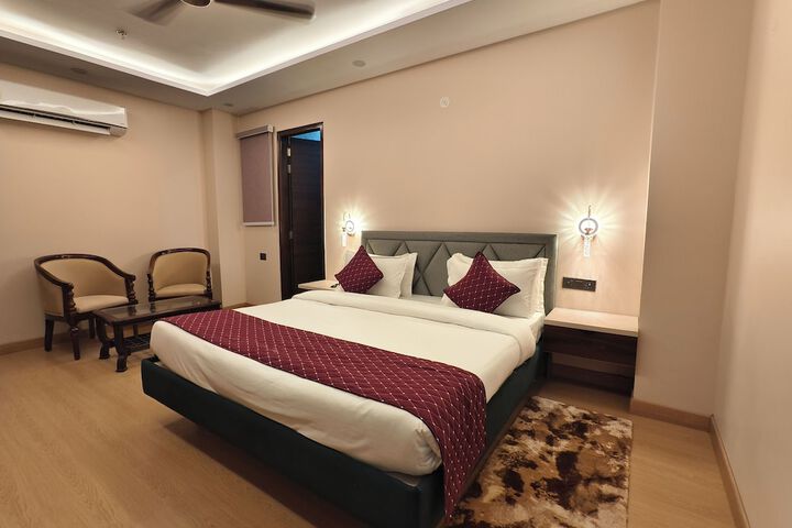 Room 19 of 73
