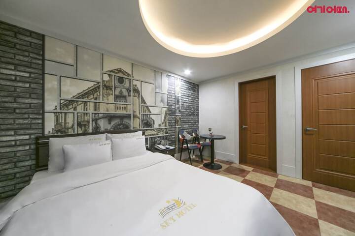 Room 39 of 55