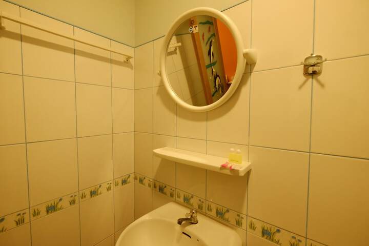 Room 20 of 20