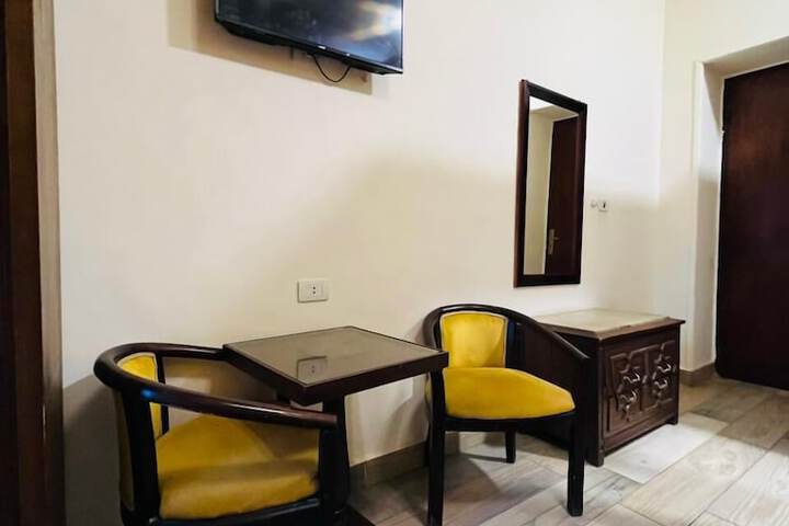 Room 44 of 114