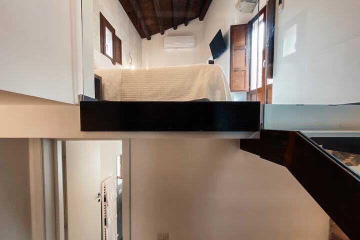 Room 18 of 89