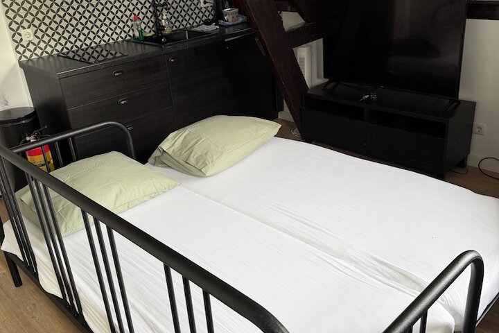 Room 48 of 72