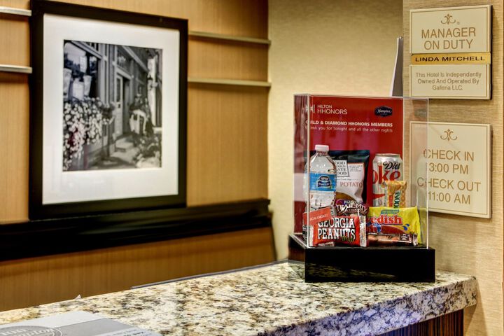 Check-in/check-out kiosk