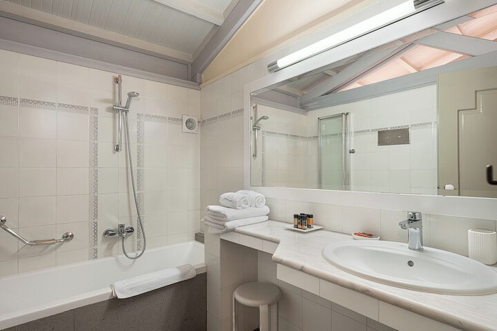 Clean Restrooms