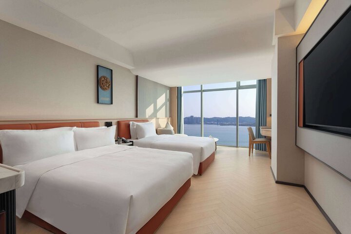 Room 7 of 22