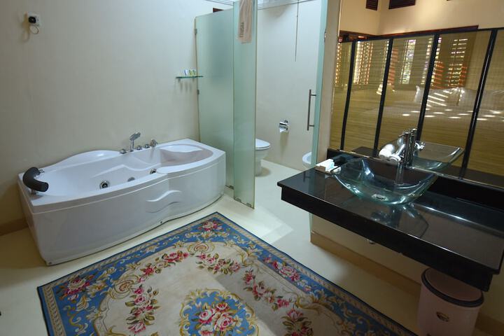 Room 5 of 67