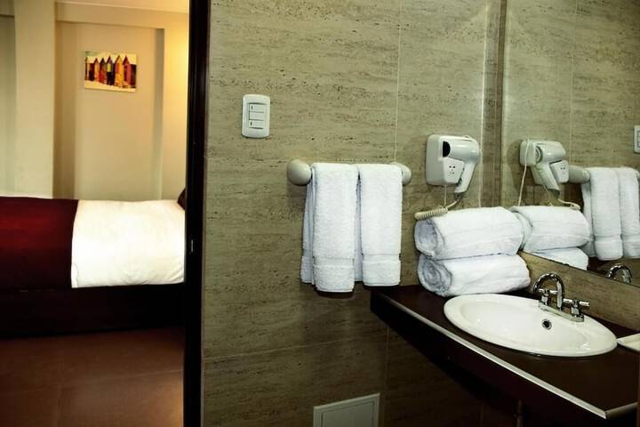 Room 30 of 43