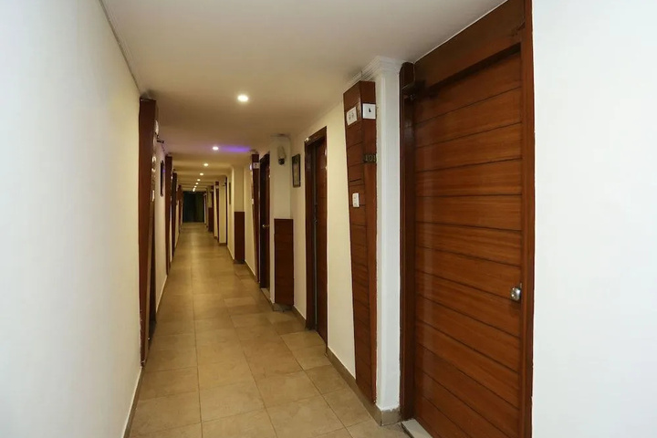 Room 9 of 13