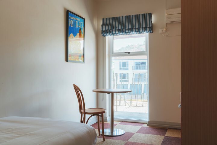 Room 3 of 123