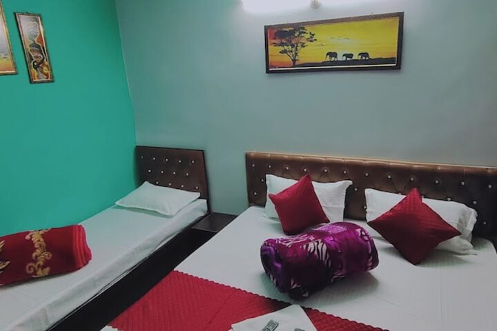 Room 10 of 19