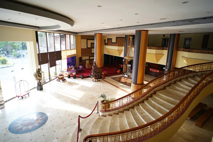 hotel_rooms