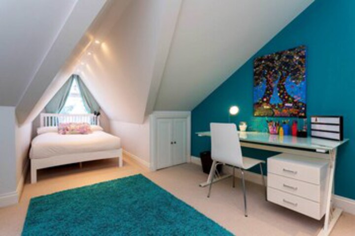 Room 20 of 33