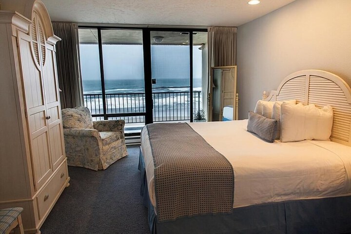 Room 12 of 46