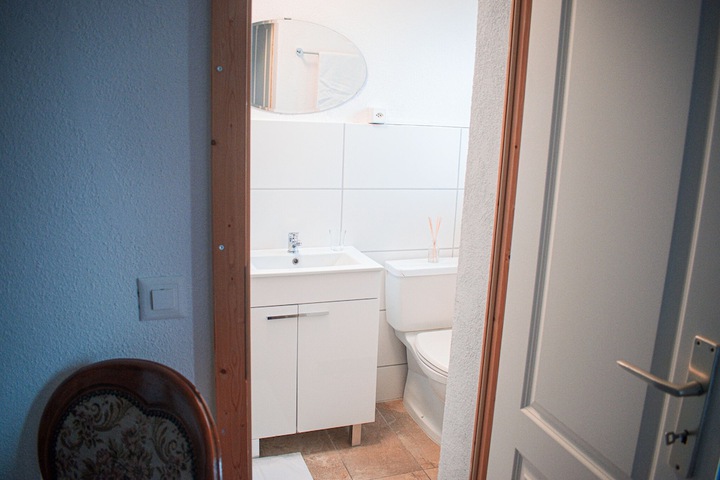 Room 45 of 65