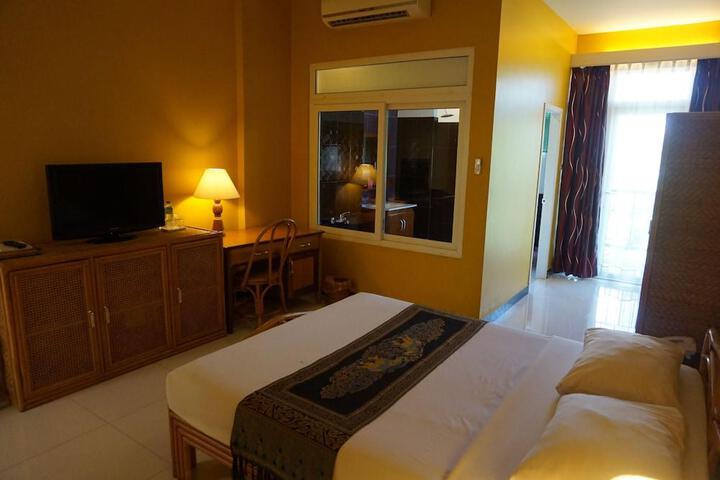 Photo 9