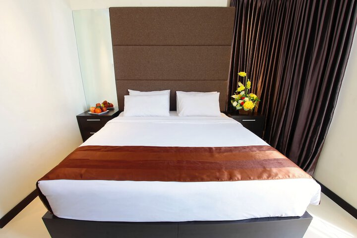 Room 8 of 21