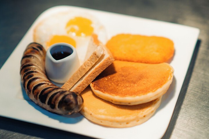 Breakfast/Coffee Service 59 of 85