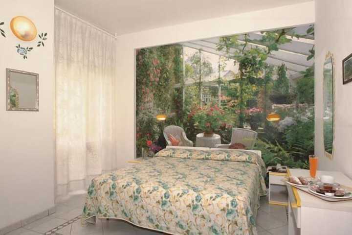 Room 5 of 58