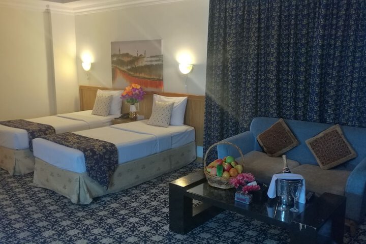 Room 15 of 81