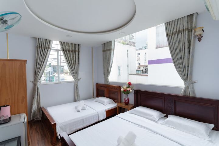 Room 6 of 21