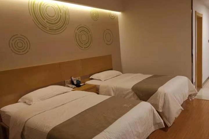 Room 20 of 36