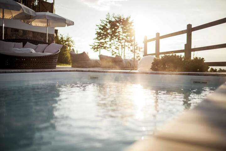 Pool 46 of 85