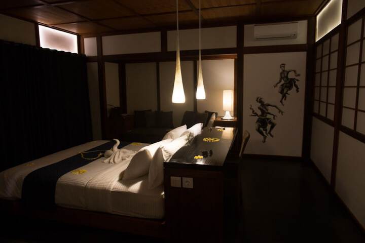 Room 4 of 62