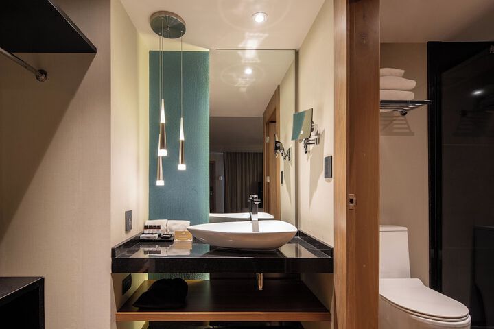 Room 41 of 105