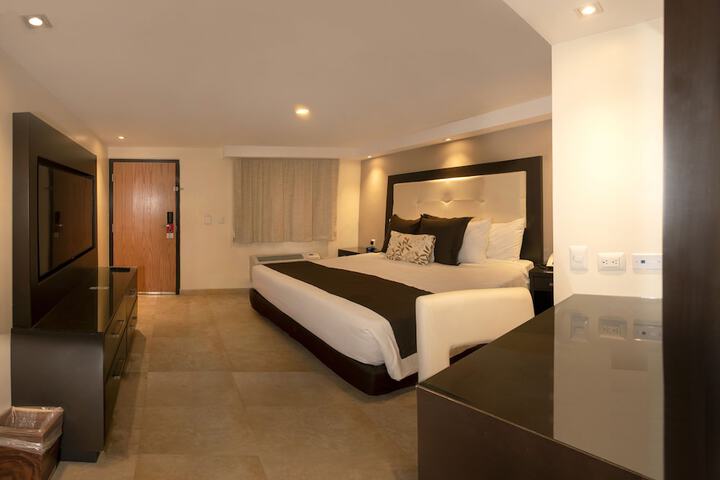 Room 14 of 105