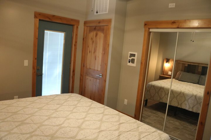 Room 22 of 87