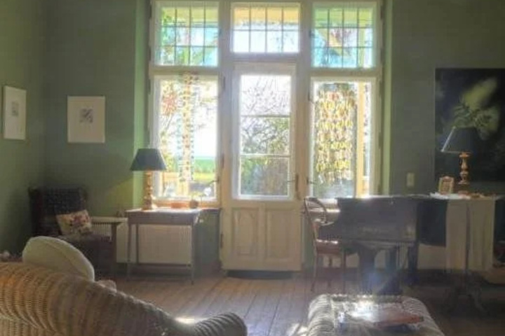 Room 5 of 15