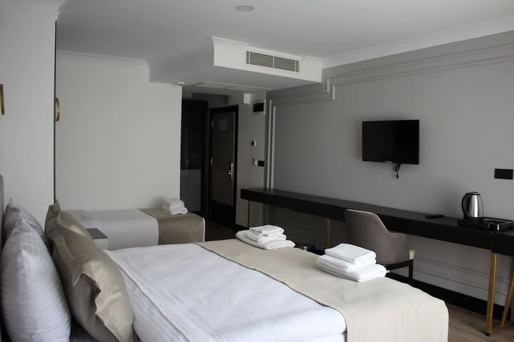 Room 19 of 35