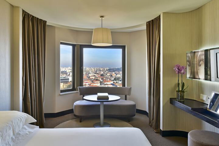 Room 59 of 107