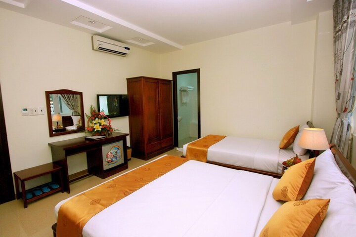 Room 5 of 39