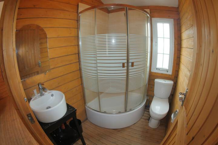 Room 20 of 23