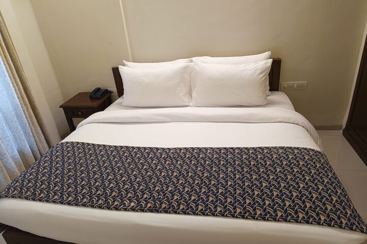 Room 8 of 24