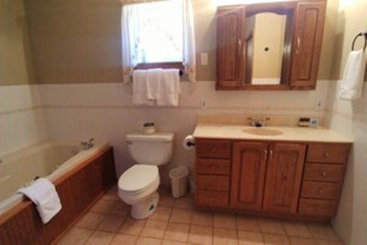 Room 2 of 11