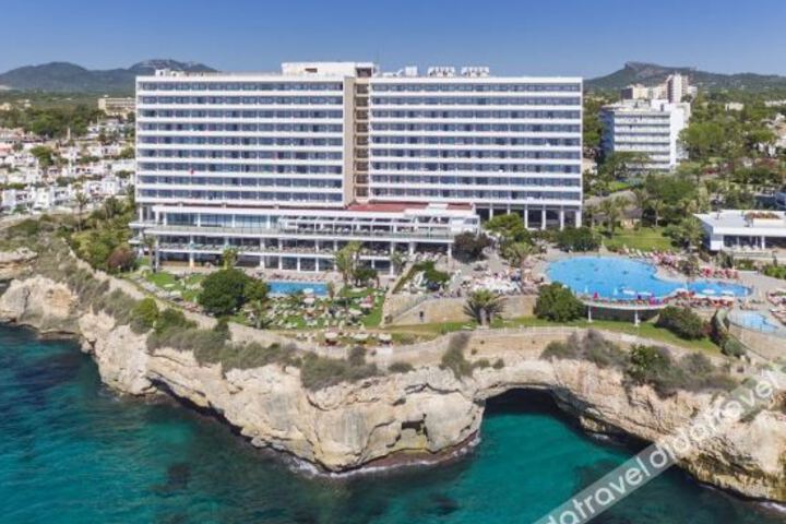 Hotel 7 of 50