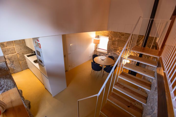 Room 35 of 76