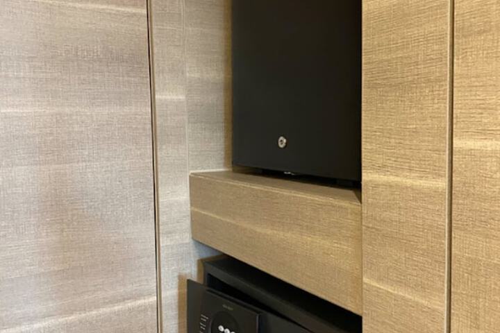 Room 14 of 40