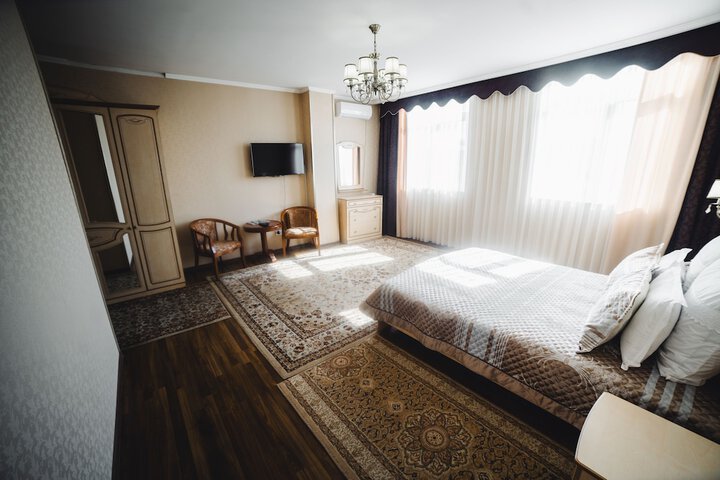 Room 28 of 78